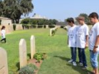 28. A visit to the CWGC in Gaza by an educational summer camp in coordination with Gaza Municipality (Photo courtesy of CWGC)